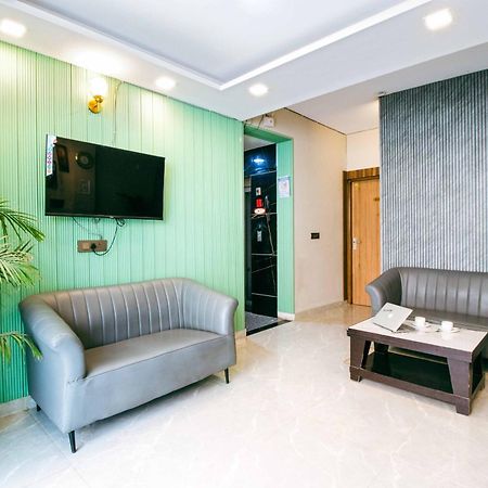Treebo Elite Corporate, Sector 62 Hotel Noida Exterior photo