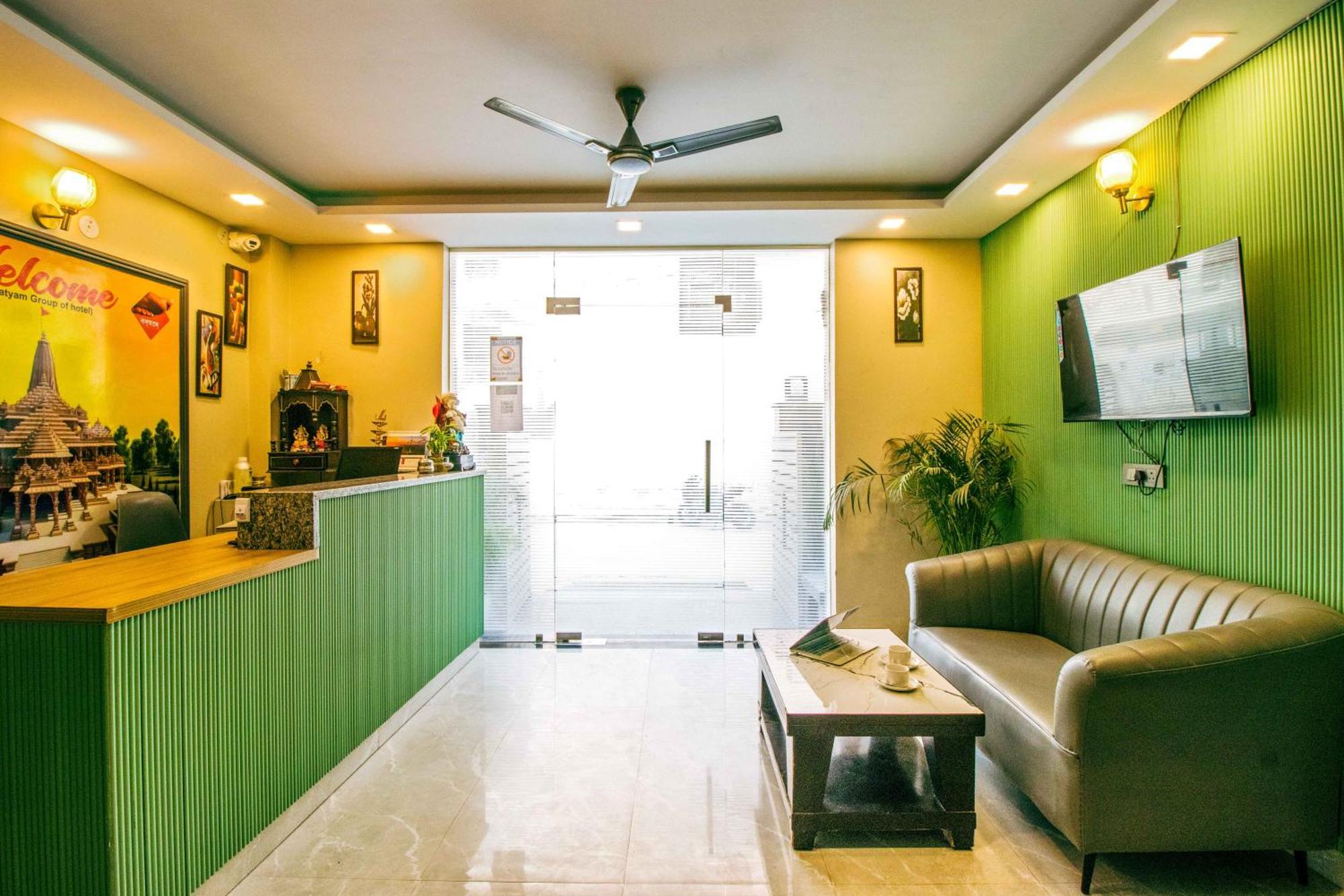 Treebo Elite Corporate, Sector 62 Hotel Noida Exterior photo