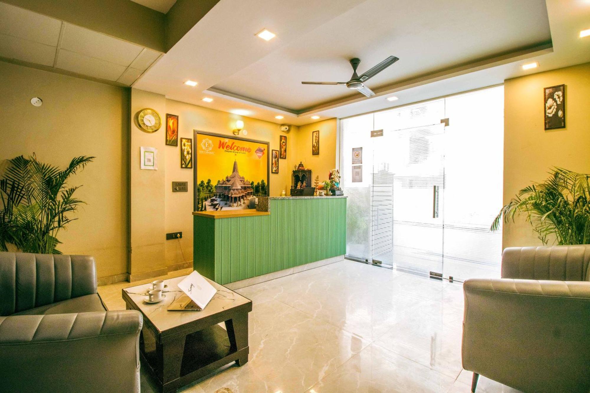 Treebo Elite Corporate, Sector 62 Hotel Noida Exterior photo