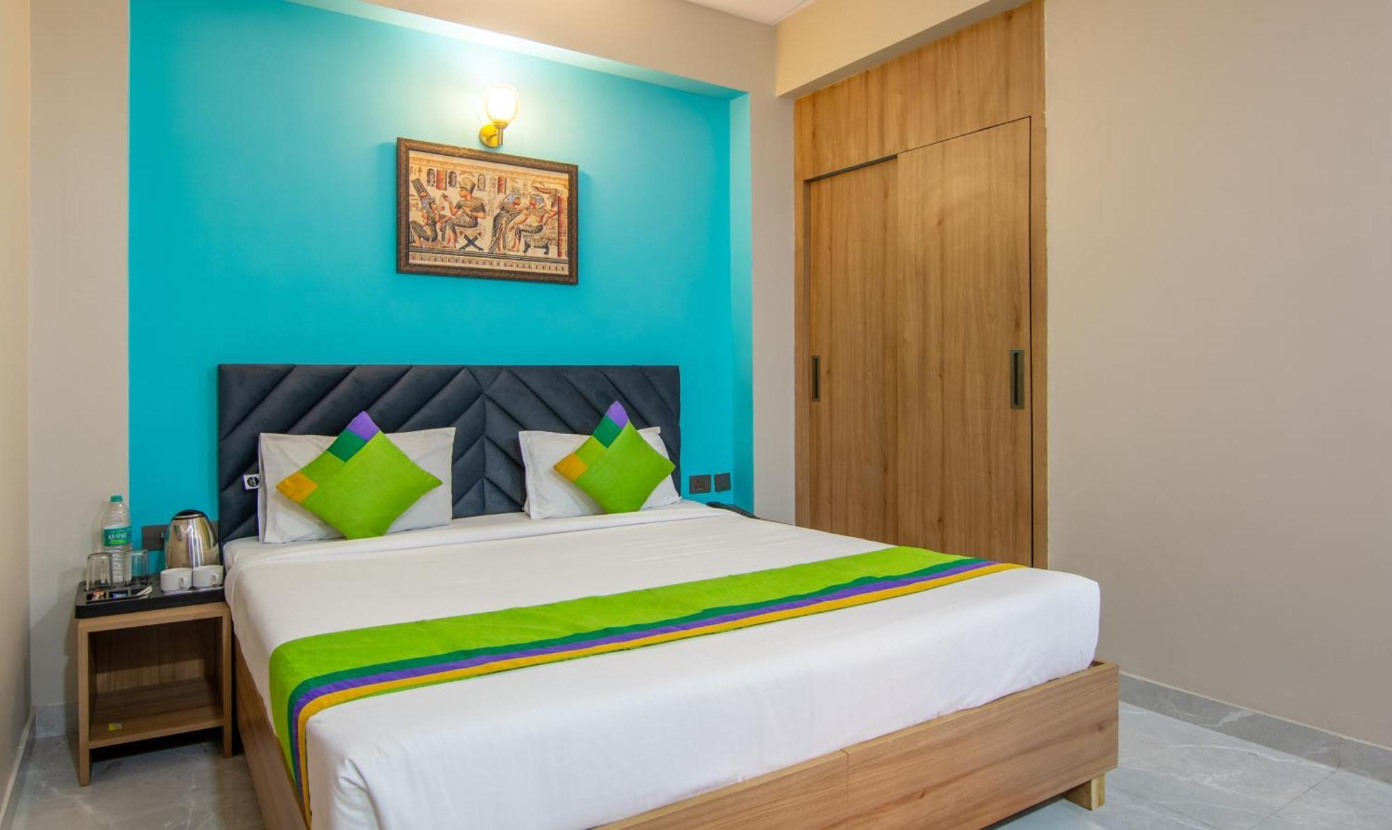 Treebo Elite Corporate, Sector 62 Hotel Noida Exterior photo